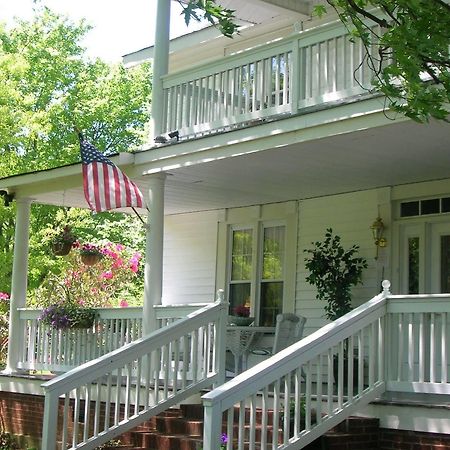 Buffalo Tavern Bed And Breakfast West Jefferson Exterior foto