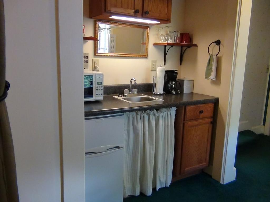 Buffalo Tavern Bed And Breakfast West Jefferson Zimmer foto