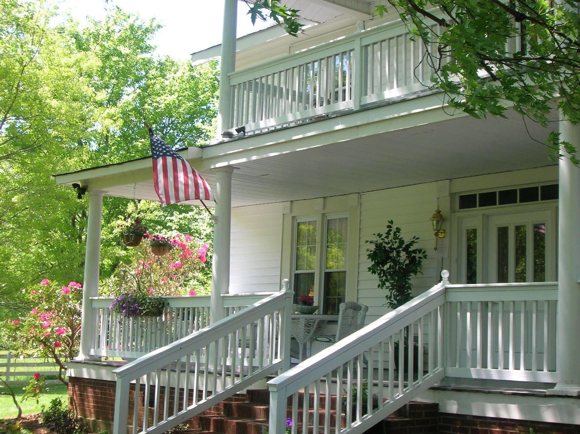 Buffalo Tavern Bed And Breakfast West Jefferson Exterior foto